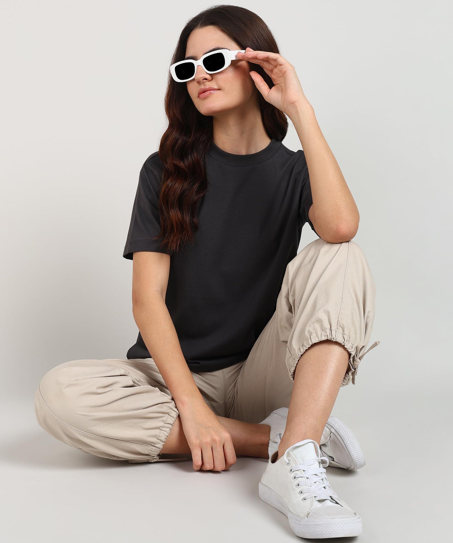 Alan Jones Clothing Alan Jones Women's Relaxed Fit Side Slit Cotton Short Sleeve T-Shirt (Dark Grey_M)